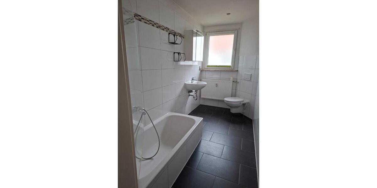 Erdgeschoßwohnung Wolfsburg Detmerode - 3 Zimmer, 67 m&sup2;, 480&euro; | Angebot:26647146