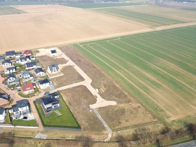 Grundstück zu verkaufen in Holle 266.620 € 1092 m²