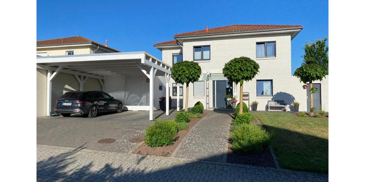 Einfamilienhaus Schwülper - 7 Zimmer, 197 m&sup2;, 749.000&euro; | Angebot:24685418