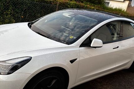 Tesla Model 3 48.712 km 28.000 &euro; Wolfsburg 38442