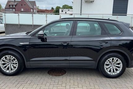 VW Touareg 236.957 km 21.900 &euro; Salzgitter-Lebenstedt 38226