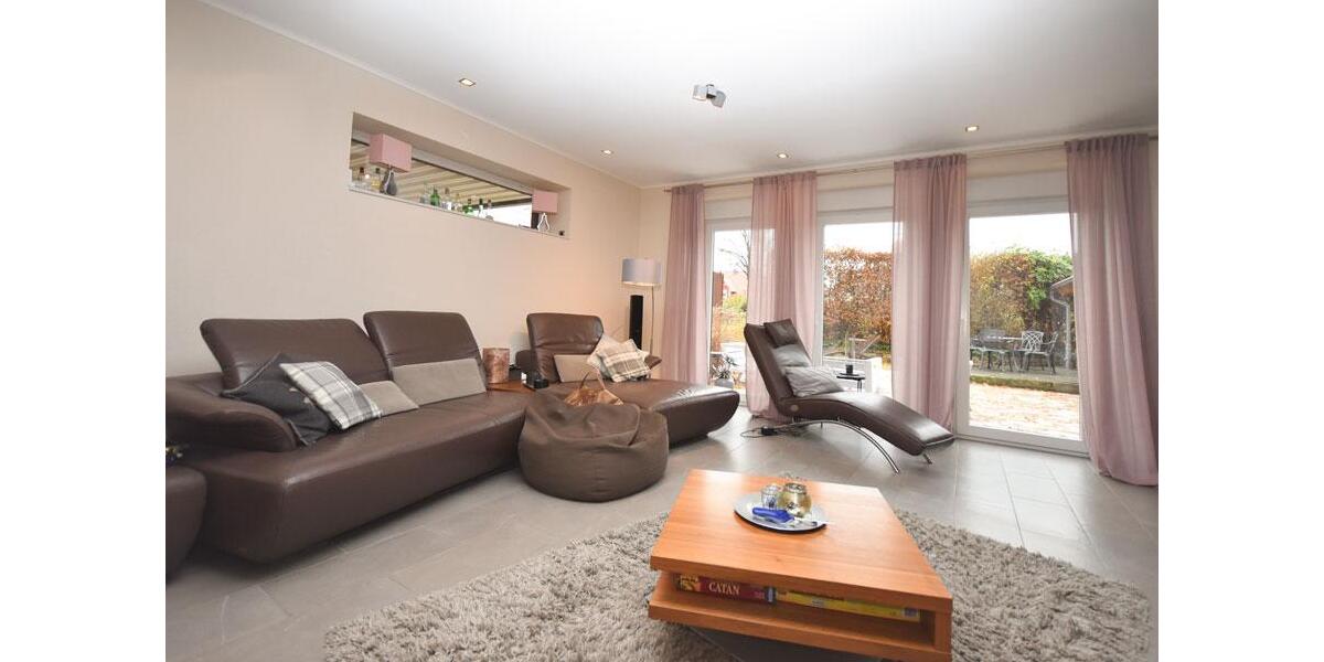 Einfamilienhaus Adenbüttel - 4 Zimmer, 265 m&sup2;, 2.500&euro; | Angebot:23710663