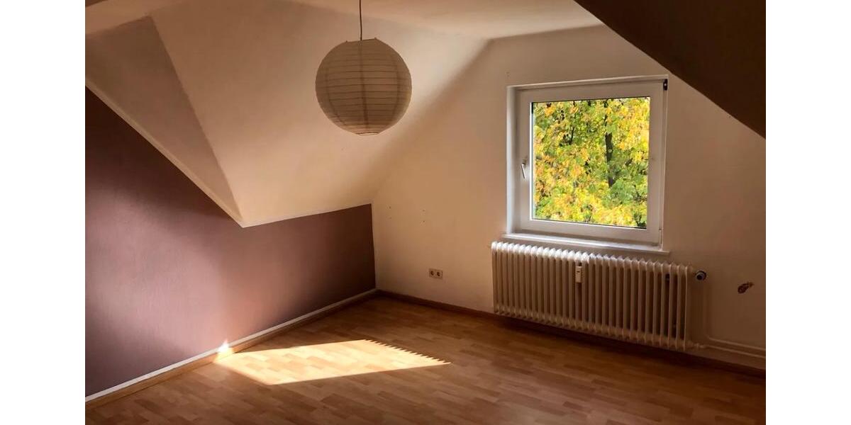 Dachgeschoßwohnung Wolfenbüttel Adersheim - 2 Zimmer, 60 m&sup2;, 510&euro; | Angebot:26632673
