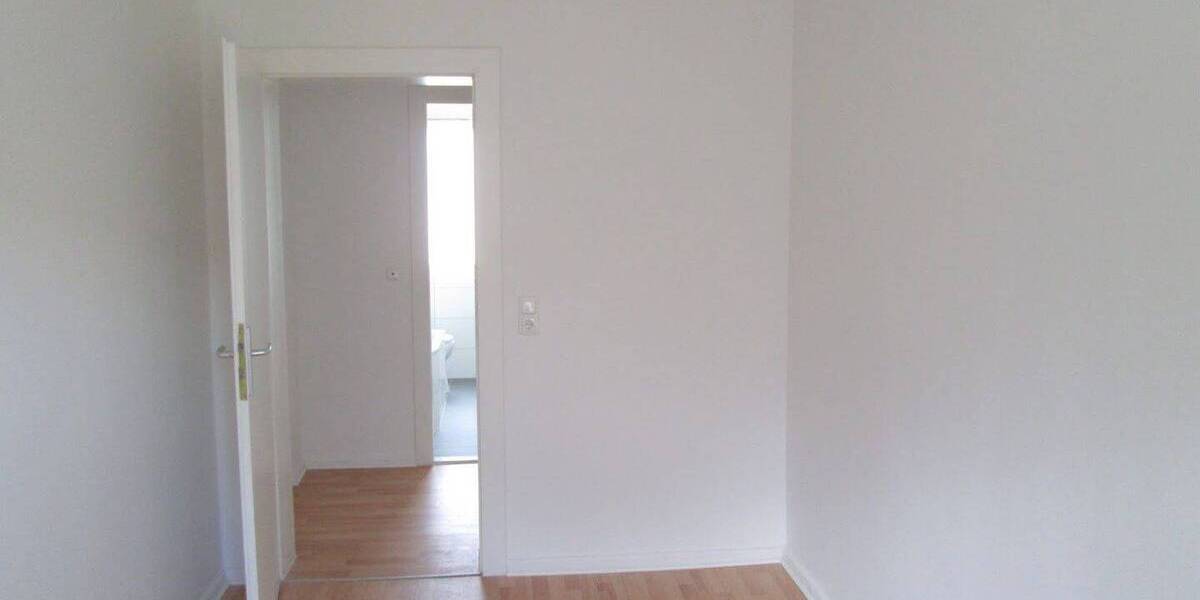 Etagenwohnung Salzgitter Lebenstedt - 3 Zimmer, 67 m&sup2;, 383&euro; | Angebot:26798029