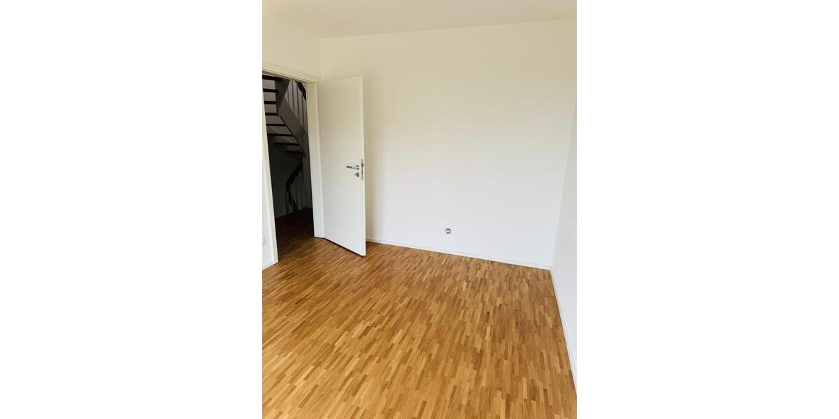 Reihenhaus Wolfsburg Almke - 5 Zimmer, 160 m&sup2;, 1.975&euro; | Angebot:22524853