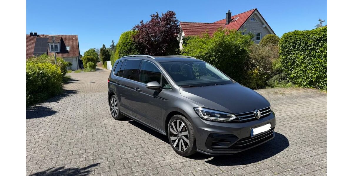 VW Touran 149.000 km 15.900 &euro; Braunschweig 38126