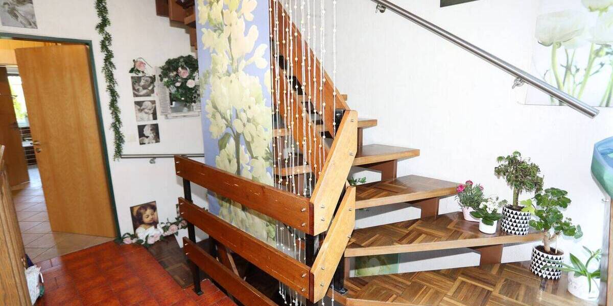 Mehrfamilienhaus, Wohnhaus Gifhorn - 8 Zimmer, 209 m&sup2;, 365.000&euro; | Angebot:26499070