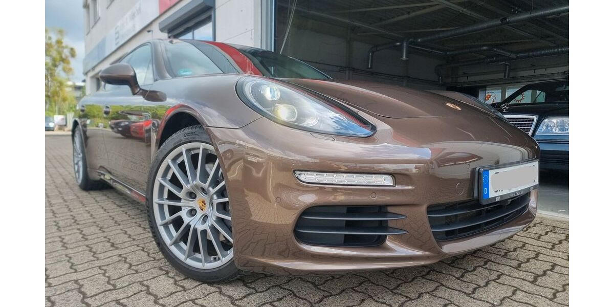 Porsche Panamera 119.850 km 29.495 &euro; Wolfsburg 38446