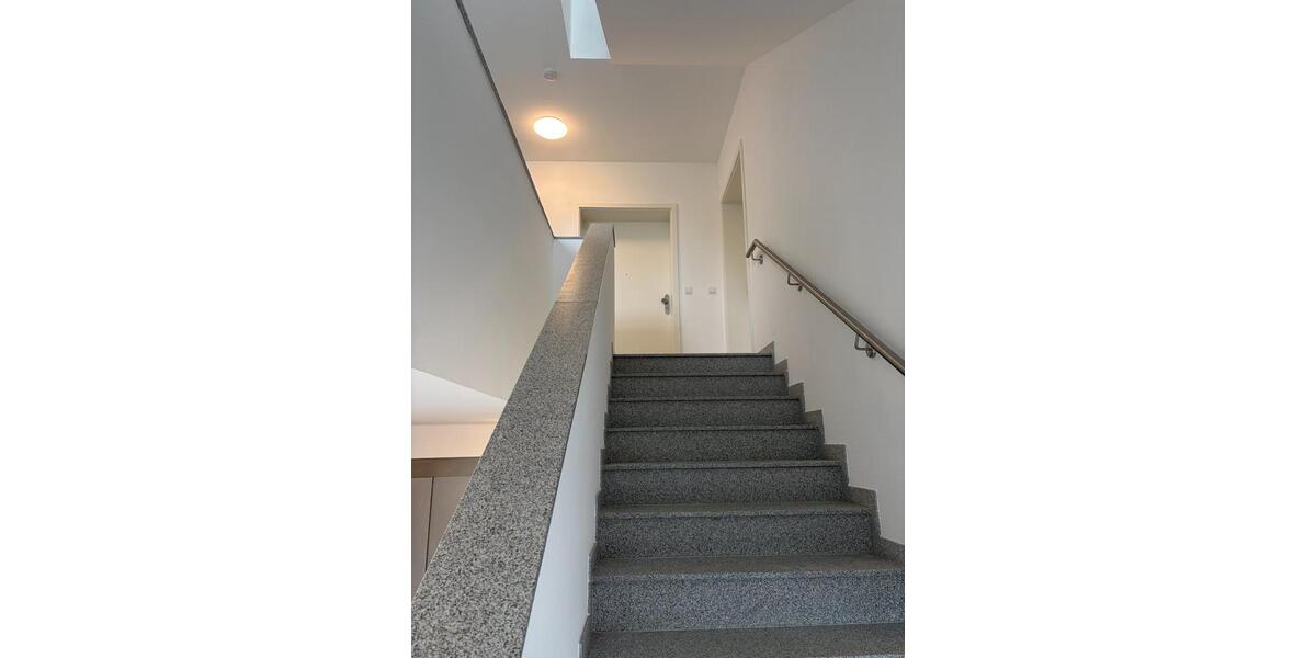 Etagenwohnung Vechelde - 3 Zimmer, 90 m&sup2;, 1.100&euro; | Angebot:25967520