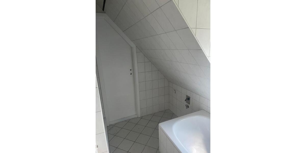 Etagenwohnung Cremlingen - 4 Zimmer, 85 m&sup2;, 850&euro; | Angebot:26383577