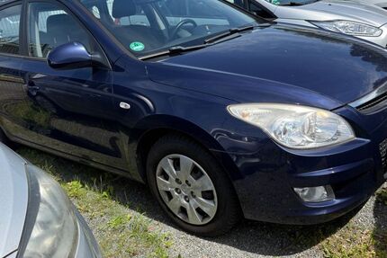 Hyundai i30 218.000 km 2.650 &euro; Wolfenbüttel (Halchter) 38304