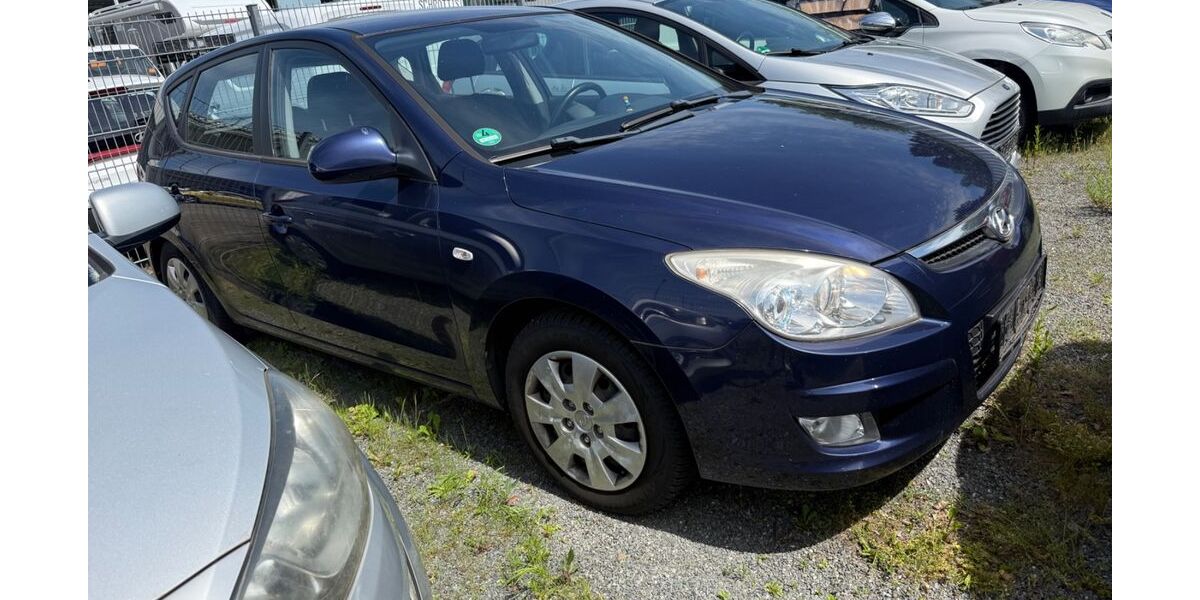 Hyundai i30 218.000 km 2.650 &euro; Wolfenbüttel (Halchter) 38304