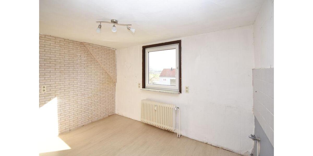 Dachgeschoßwohnung Vechelde - 4 Zimmer, 95 m&sup2;, 400&euro; | Angebot:26631030