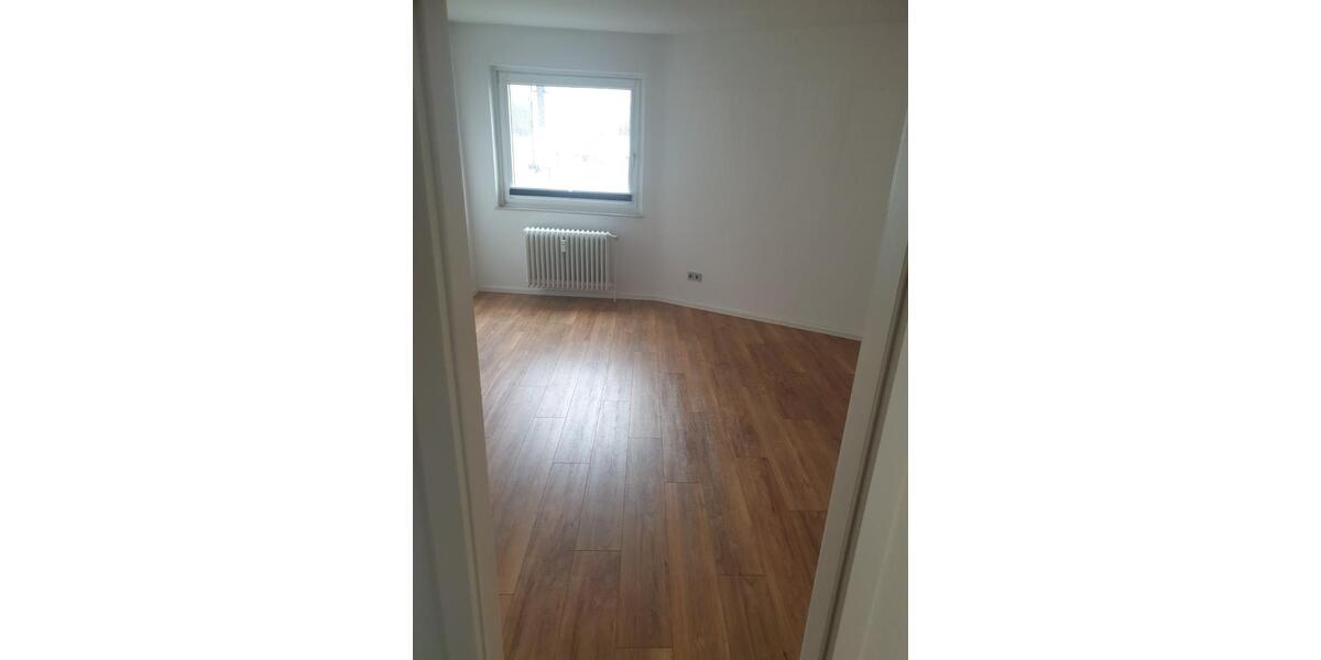 Etagenwohnung Braunschweig Lehndorf-Watenbüttel - 3 Zimmer, 63 m&sup2;, 650&euro; | Angebot:24885900