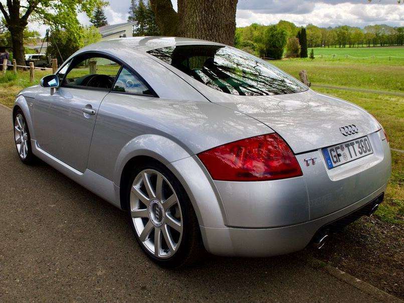 TT