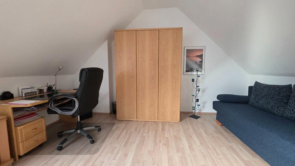 Dachgeschoßwohnung Schwülper - 3 Zimmer, 90 m&sup2;, 720&euro; | Angebot:26645675
