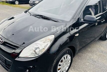 Hyundai i20 118.392 km 3.300 € Salzgitter 38259