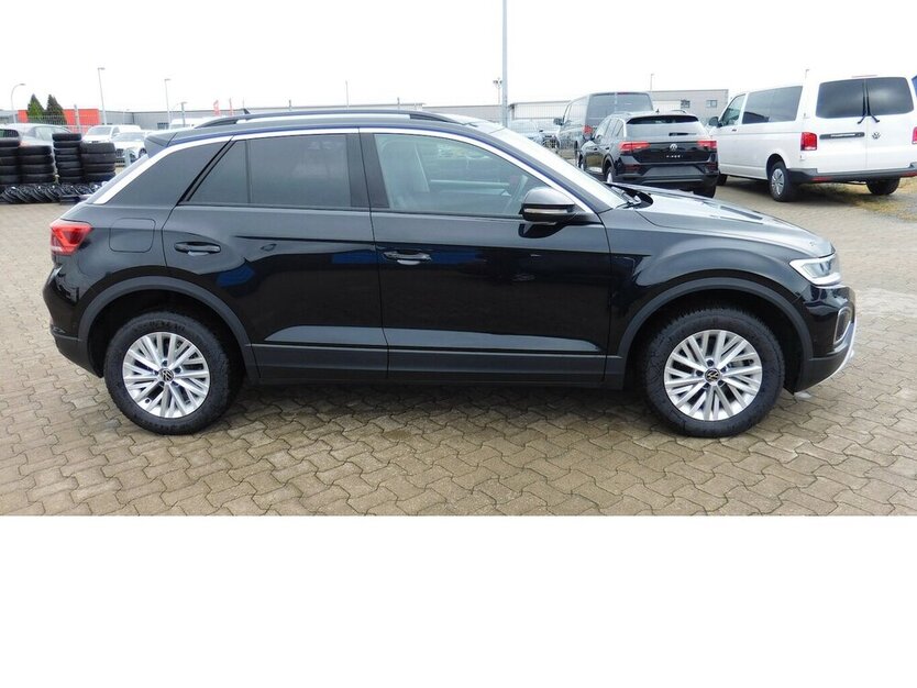 VW T-Roc 1.0 Life TSI BMT Navi Klima Alu 3.100 km 22.990 € Vordorf 38533