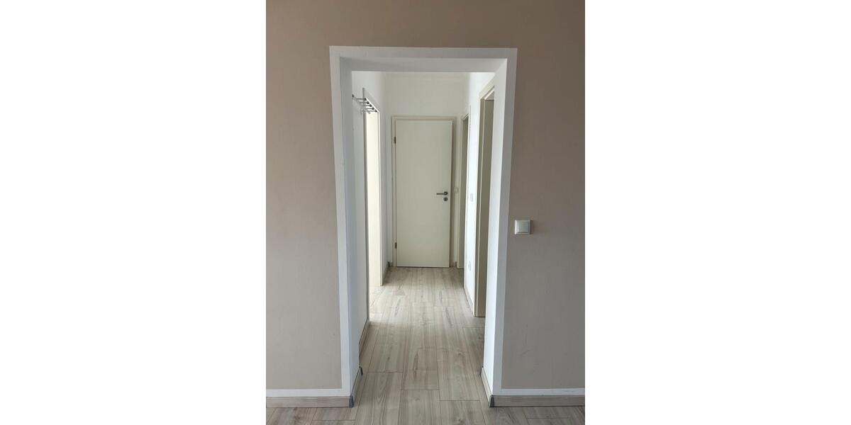 Etagenwohnung Wolfsburg Detmerode - 3 Zimmer, 83 m&sup2;, 160.000&euro; | Angebot:26021220