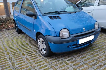 Renault Twingo 145.556 km 1.699 &euro; Braunschweig (Nordstadt) 38112