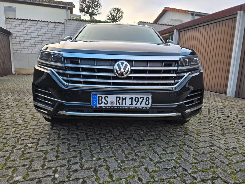 VW Touareg 115.500 km 38.700 € Braunschweig 38114
