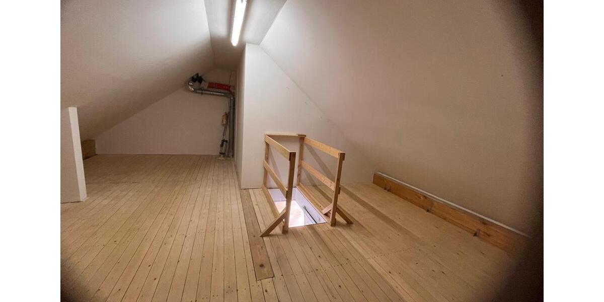 Dachgeschoßwohnung Wolfsburg Ehmen - 3 Zimmer, 114 m&sup2;, 365.000&euro; | Angebot:25432237