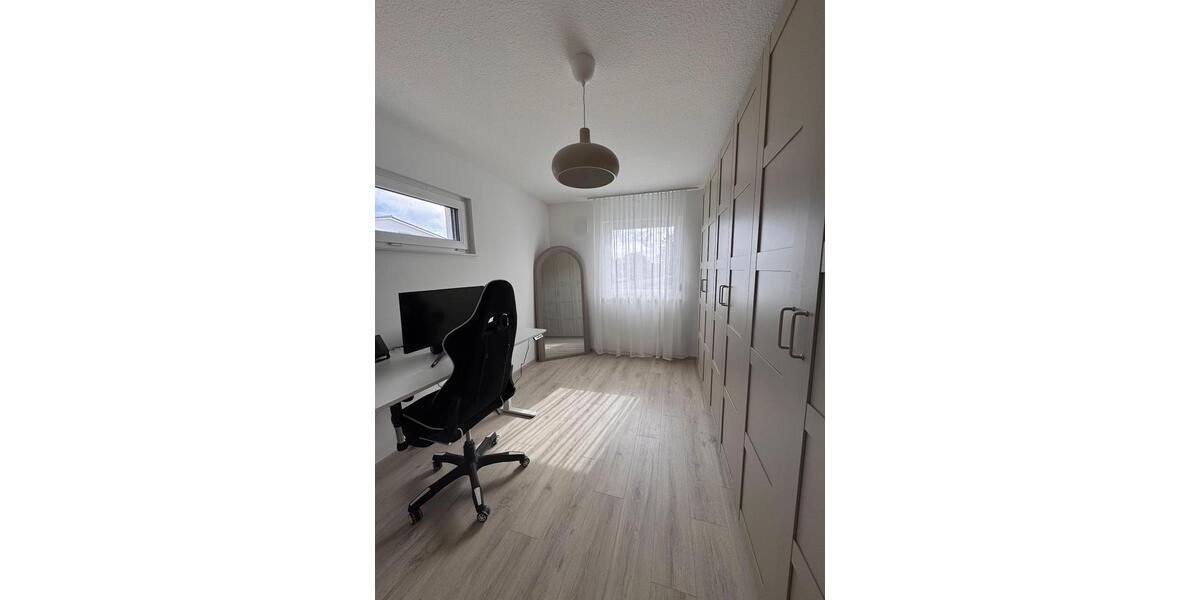 Etagenwohnung Calberlah - 3 Zimmer, 81 m&sup2;, 700&euro; | Angebot:26618695