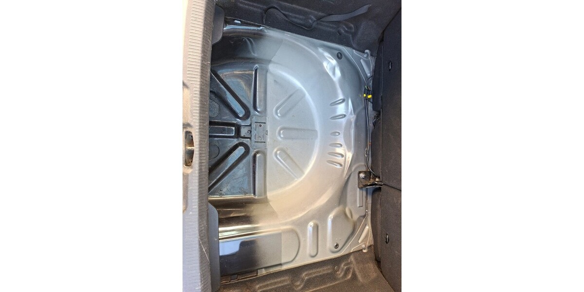 Peugeot 207 218.925 km 1.200 &euro; Gifhorn 38518