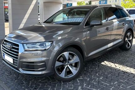 Audi Q7 190.000 km 29.300 &euro; Wolfsburg 38440