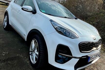 Kia Sportage 94.000 km 21.000 &euro; Braunschweig 38118
