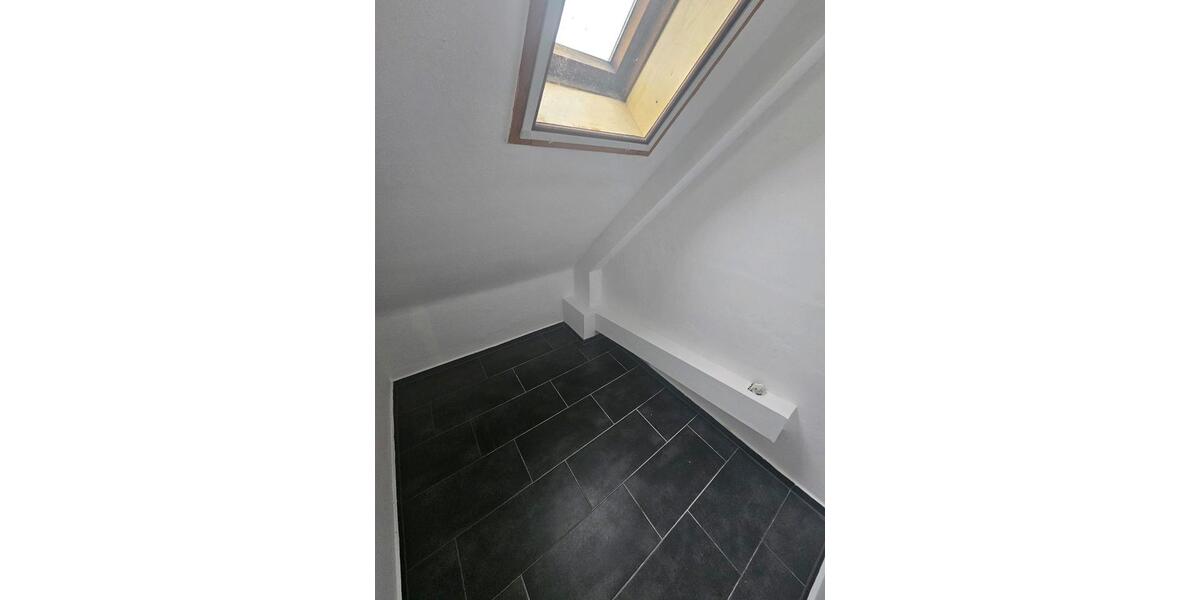 Etagenwohnung Schwülper - 4 Zimmer, 100 m&sup2;, 900&euro; | Angebot:24854494