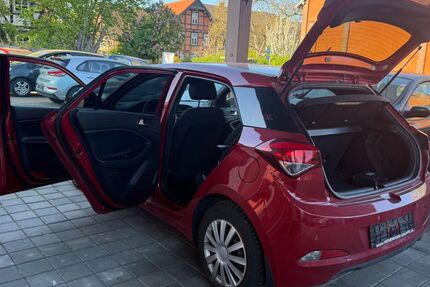 Hyundai i20 229.000 km 6.250 &euro; Wolfenbüttel (Halchter) 38304