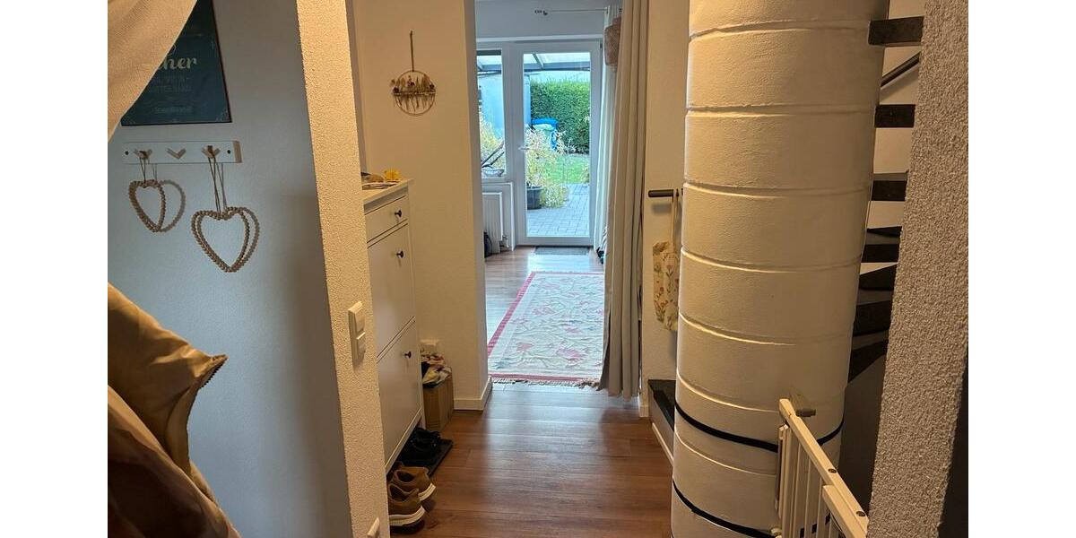 Reihenhaus Braunschweig Heidberg-Melverode - 4 Zimmer, 90 m&sup2;, 1.800&euro; | Angebot:27619077