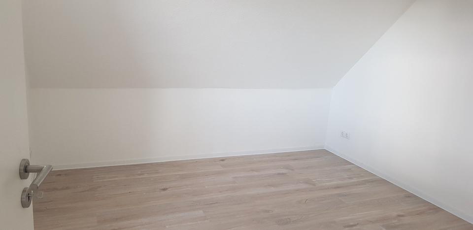 Dachgeschoßwohnung Braunschweig Südstadt- Rautheim- Mascherode - 2 Zimmer, 45 m&sup2;, 403&euro; | Angebot:25045201