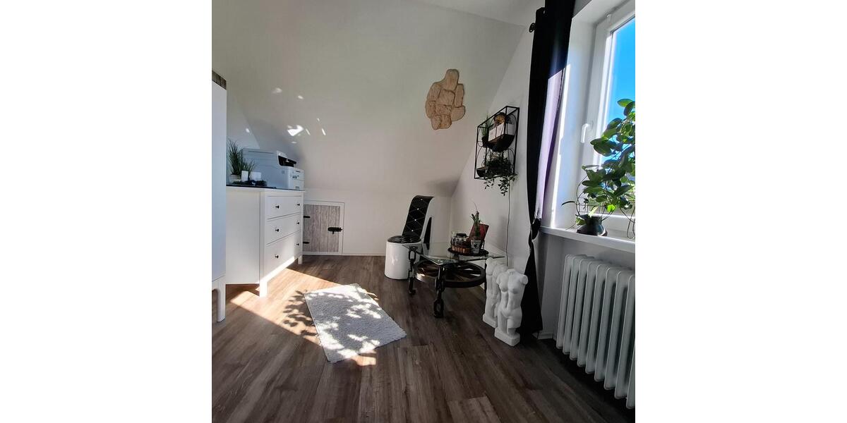 Dachgeschoßwohnung Peine Peine Kernstadt - 3 Zimmer, 78 m&sup2;, 175.000&euro; | Angebot:24381996