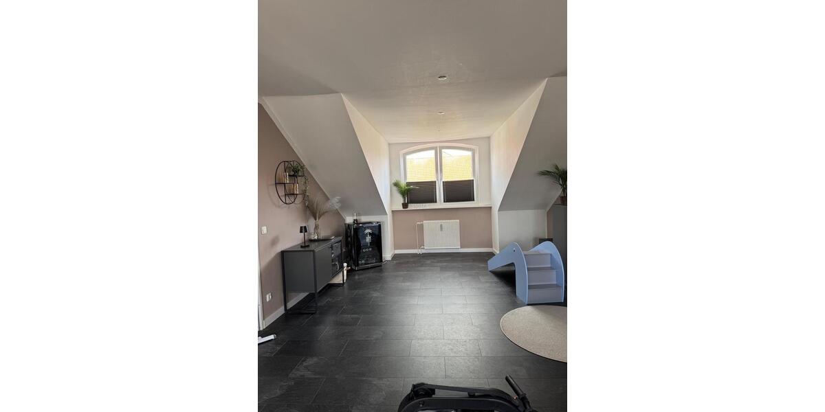 Dachgeschoßwohnung Wolfsburg Almke - 4 Zimmer, 120 m&sup2;, 315.000&euro; | Angebot:24429384