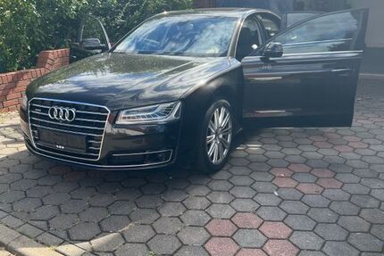 Audi A8 220.000 km 20.900 &euro; Cremlingen 38162