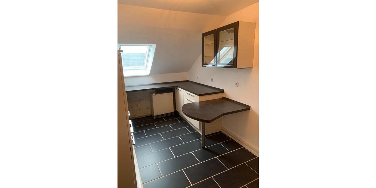 Dachgeschoßwohnung Edemissen - 3 Zimmer, 50 m&sup2;, 550&euro; | Angebot:26334822