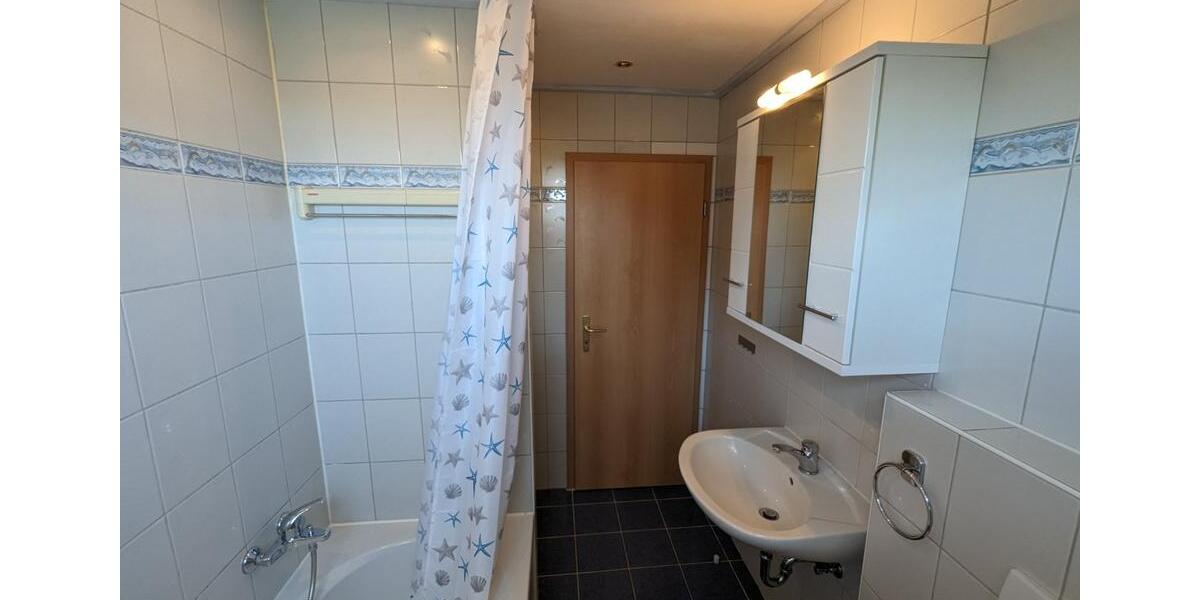 Dachgeschoßwohnung Gifhorn - 3 Zimmer, 95 m&sup2;, 750&euro; | Angebot:25151392