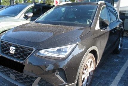 Seat Arona 27.650 km 18.980 &euro; Wolfsburg 38440