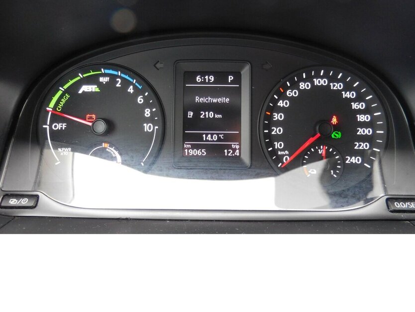 VW Caddy Maxi Abt-e Elektrik DSG Automatik Klima 19.100 km 14.990 € Vordorf 38533