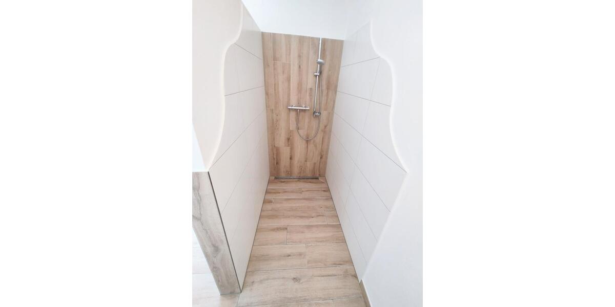 Doppelhaushälfte Wolfenbüttel Ahlum - 8 Zimmer, 200 m&sup2;, 2.490&euro; | Angebot:27610556