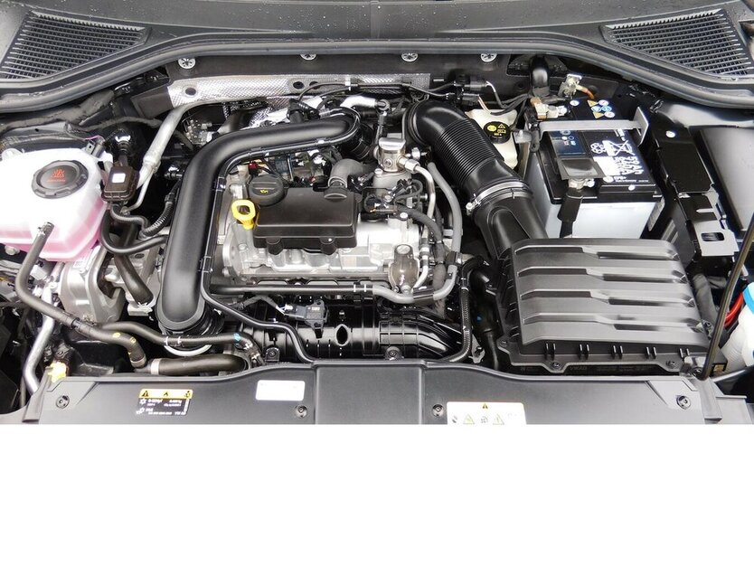 VW T-Roc 1.0 Life TSI BMT Navi Klima Alu 3.100 km 22.990 € Vordorf 38533