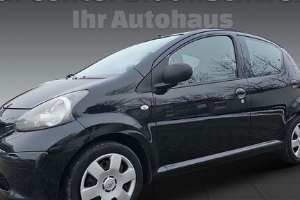 Toyota Aygo (X) 139.400 km 2.999 &euro; Braunschweig 38120