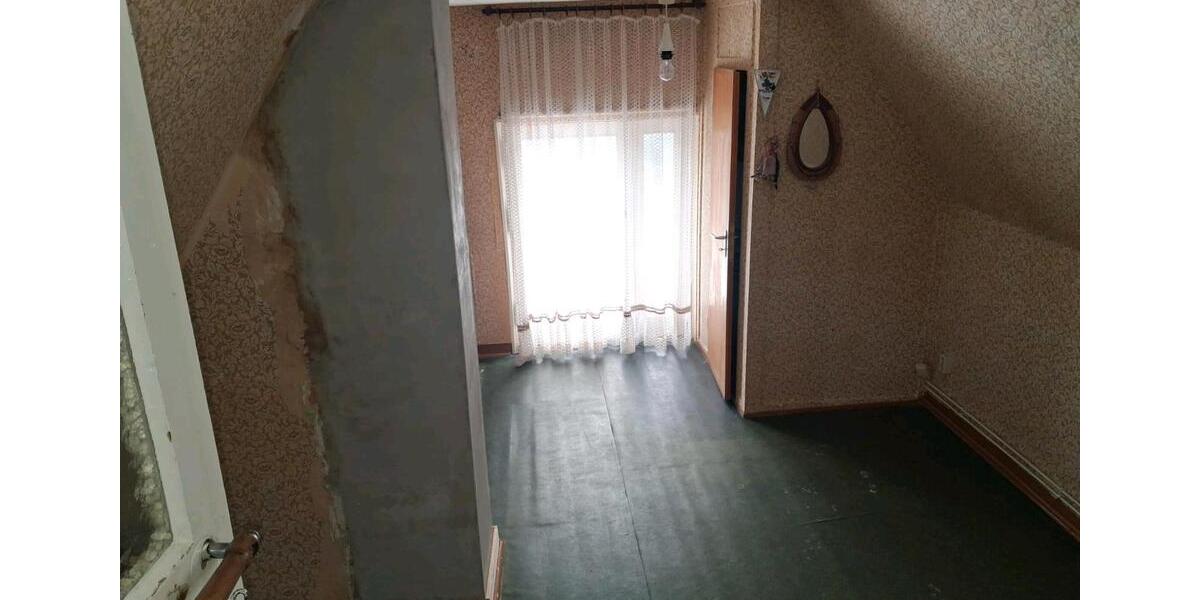 Einfamilienhaus Liebenburg - 7.5 Zimmer, 130 m&sup2;, 130.000&euro; | Angebot:24828185