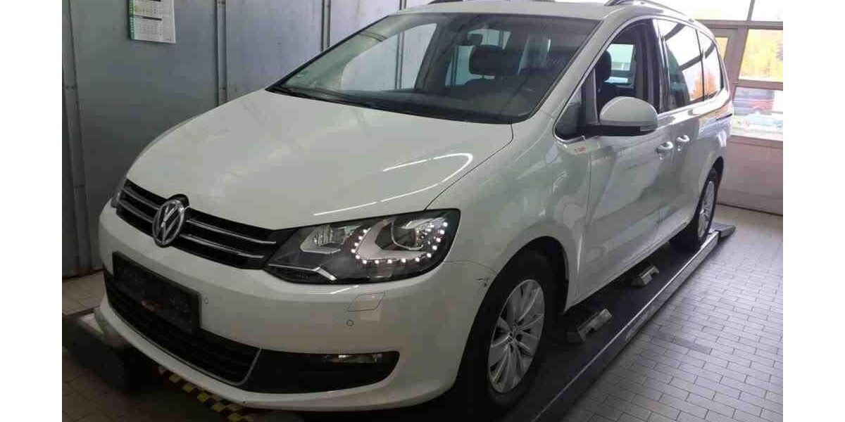 VW Sharan 97.080 km 33.490 &euro; Braunschweig 38114