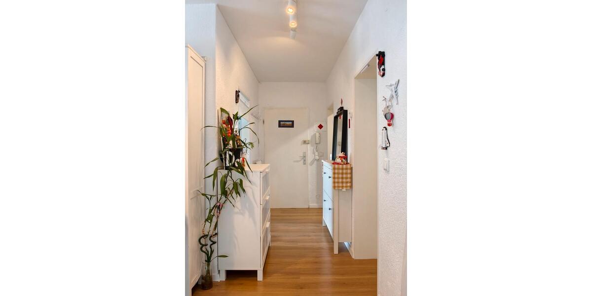 Etagenwohnung Braunschweig Nordstadt - 3 Zimmer, 83 m&sup2;, 1.100&euro; | Angebot:27609760