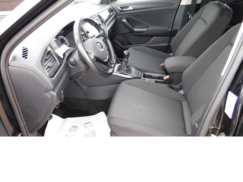 VW T-Roc 1.0 Life TSI BMT Navi Klima Alu 47.400 km 17.990 € Vordorf 38533