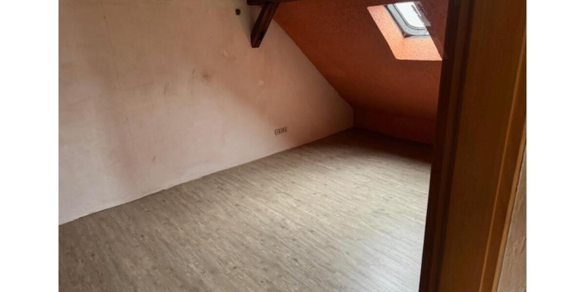 Einfamilienhaus Schöppenstedt - 5 Zimmer, 140 m&sup2;, 1.000&euro; | Angebot:25613795