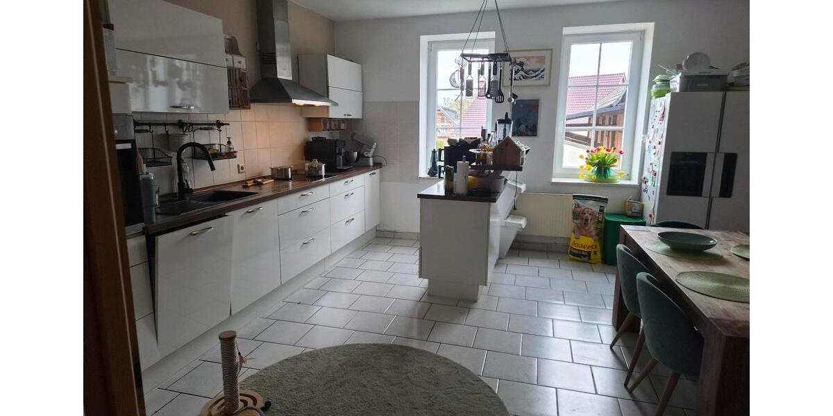 Etagenwohnung Wolfsburg Alt-Wolfsburg - 4 Zimmer, 140 m&sup2;, 1.250&euro; | Angebot:26463815